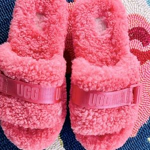 UGG SHEEPSKIN Hot Pink Slides Slippers ♥️ platform sheepskin —With Tags Fluffita